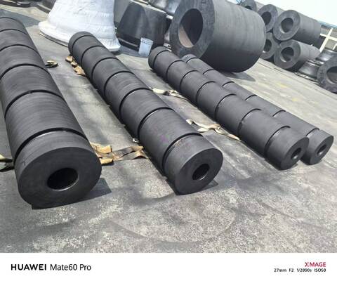 Hardness 70-85A Tug Boat Fenders Heavy Duty Load Capacity Mould And Extrution Craft Durable Marine Protection Solutions