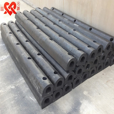 Load Capacity Solid D Rubber Fender Excellent Weather Resistance Bolted Installation