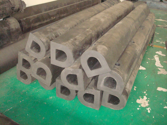 Heavy Duty D Rubber Fenders Marine Protection Bolted Installation Absorb Impact Energy Temperature Resistant