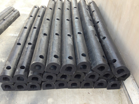 Heavy Duty D Rubber Fenders Marine Protection Bolted Installation Absorb Impact Energy Temperature Resistant