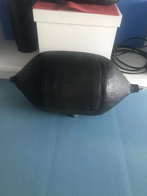 D1M*EL12M W Type Rubber Fender For Jetty Protection 6-8 Years Service Life