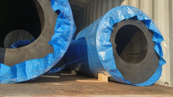 High Energy Absorption Cylindrical Rubber Fenders with Bolted Installation 60-85HA Hardness