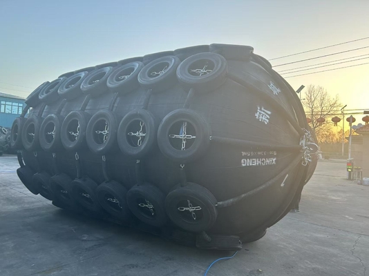 Pneumatic Marine Fenders 3.3x6.5m Natural Rubber Yokohama Design