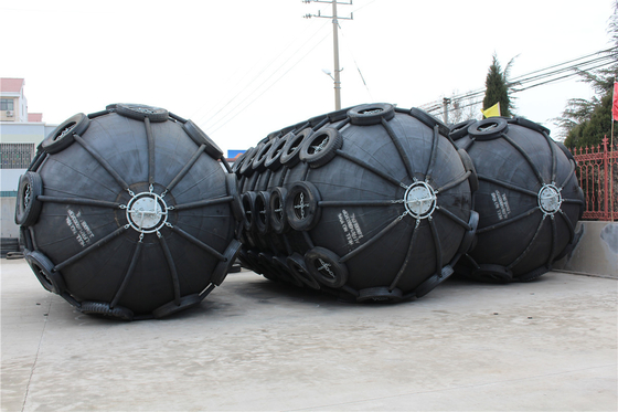 Pneumatic Marine Fenders 3.3x6.5m Natural Rubber Yokohama Design