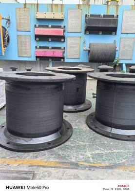 Bolted Or Welded Installation Black Cell Rubber Fender Ideal Solution for Protecting Marine Infrastructure and Vessels