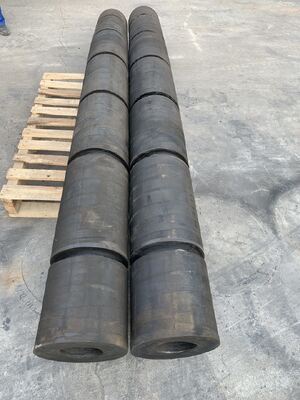 Low Maintenance Tugboat Roller Fenders Height 200mm 450mm Designed to Reduce Maintenance Costs and Enhance Tugboat Safety