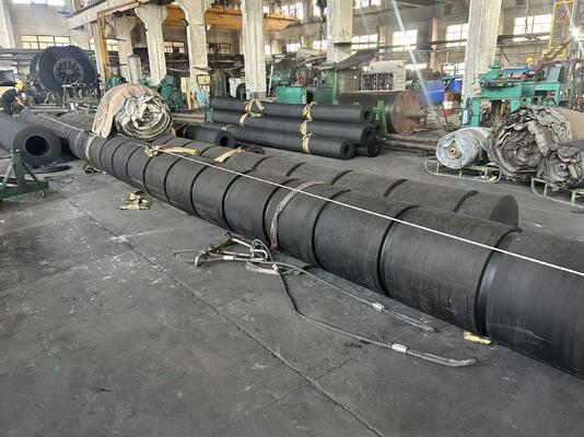 Low Maintenance Tugboat Roller Fenders Height 200mm 450mm Designed to Reduce Maintenance Costs and Enhance Tugboat Safety