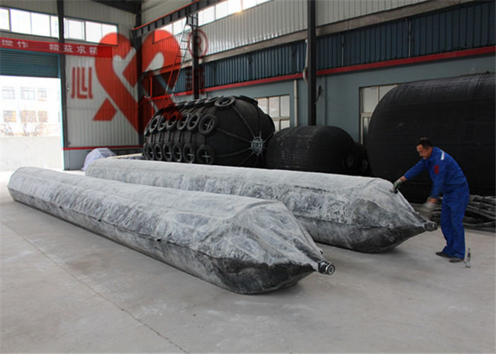 0.05MPa 0.17MPa Inflatable Boat Lift Bags , Marine Airbags For Ship
