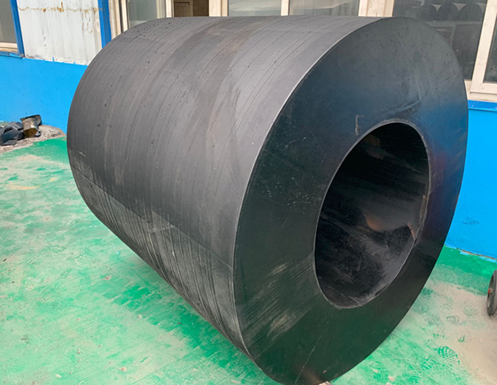 Anti Aging Cylindrical Rubber Fenders Marine Rubber Bumpers For Boat Docks