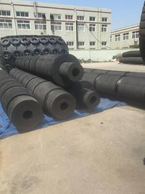 Certified By PIANC Tugboat Roller Fenders Featuring Low Maintenance and Durable Construction for Tugboat Mooring Protection
