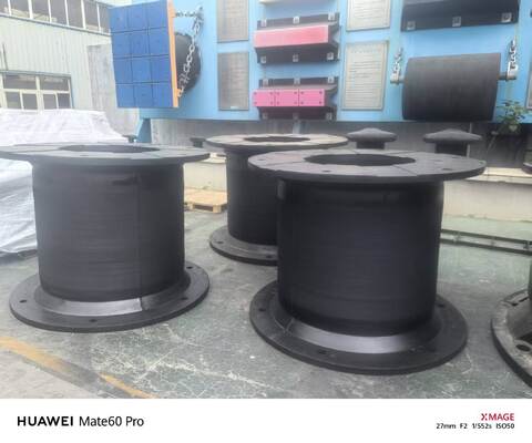 25°C To 80°C Cell Rubber Fenders Customizable Black Durable Marine Dock Bumpers Designed for Effective Impact Absorption