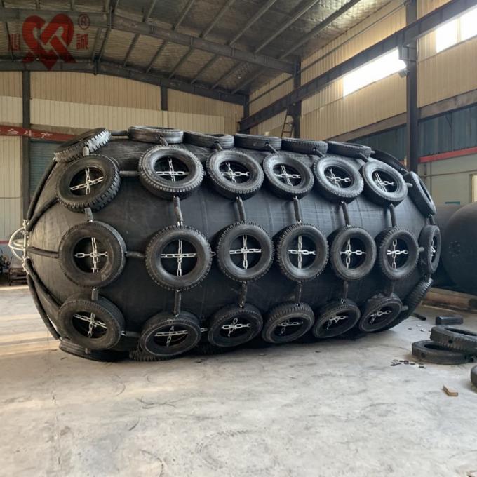 Marine Floating Bumper Tyre & Chain Yokohama Fenders for ShiptoShip
